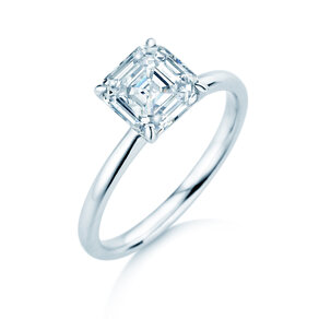 Engagement ring Asscher Cut in 9K white gold with lab-grown diamond 0.15ct E/VS