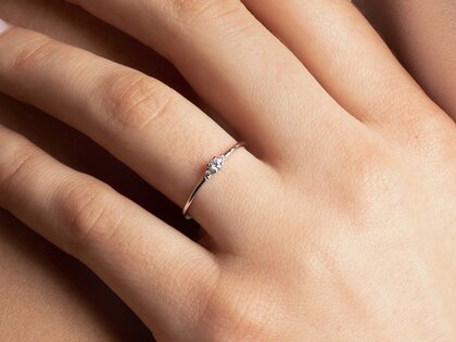 Engagement ring Vivid Petite Diamond in 14K yellow gold with diamonds 0.10ct G/SI