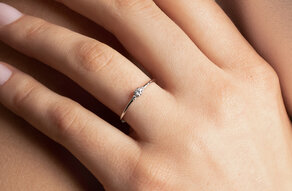 Engagement ring Vivid Petite Diamond in 14K yellow gold with diamonds 0.10ct G/SI