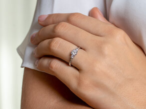 Engagement ring Vivid Petite Diamond in 18K rosé gold with diamonds 0.60ct G/SI