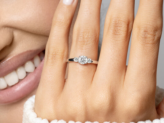 Engagement ring Vivid Petite Diamond in 14K white gold with diamonds 0.20ct G/SI