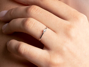 Engagement ring Vivid Petite Oval Cut in 14K yellow gold with diamonds 0.10ct G/SI