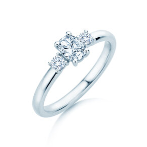 Engagement Ring Vivid Petite Oval Cut in 14K white gold with diamonds 0.50ct G/SI