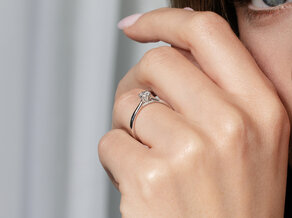 Engagement ring Classic 6 Hidden Halo in 14K white gold with diamonds 0.30ct G/SI