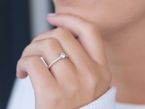Engagement ring Eternal Pavé in 18K white gold with diamonds 0.35ct G/SI