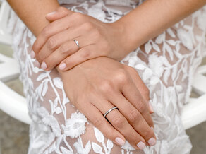 Engagement ring Classic 4 in 18K white gold with diamond 0.07ct H/SI