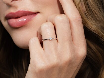 Engagement ring Classic 4 in 18K rosé gold with diamond 0.10ct H/SI