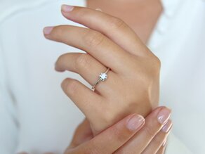 Engagement ring Classic 4 in 9K white gold with diamond 0.60ct H/SI