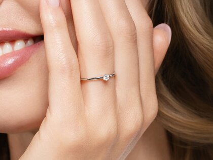 Engagement ring Classic 6 in 14K white gold with diamond 0.07ct H/SI
