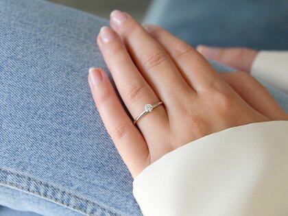 Engagement ring Classic 6 in 14K white gold with diamond 0.20ct H/SI