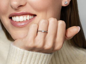 Engagement ring Classic Beads in 18K yellow gold with diamond 0.20ct G/VS
