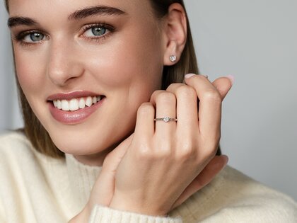 Engagement ring Classic Beads in 9K yellow gold with diamond 0.30ct G/SI