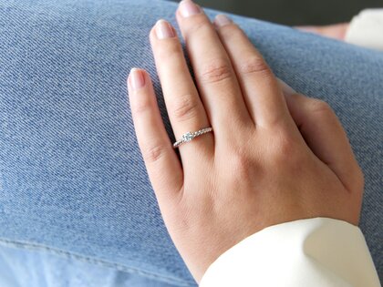 Engagement ring Classic Beads in 9K white gold with diamond 0.25ct H/SI