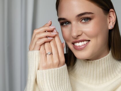 Engagement ring Classic Loop in 14K white gold with diamond 0.75ct G/SI