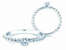 Engagement ring Classic Loop in 18K white gold with diamond 0.15ct G/SI