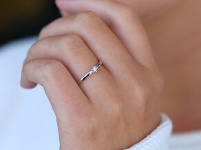 Engagement ring Classic Petite in 14K white gold with diamond 0.05ct G/SI