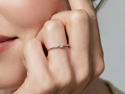 Engagement ring Delight in platinum 950/- with diamond 0.07ct H/SI