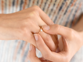 Engagement ring Delight in 9K rosé gold with diamond 0.25ct H/SI