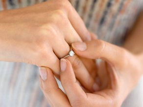 Engagement ring Delight in 9K white gold with lab-grown diamond 0.50ct E/VS