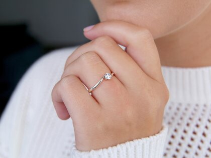 Engagement ring Devotion in 14K white gold with diamond 0.20ct D/IF