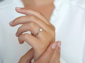 Engagement ring Devotion in 14K white gold with diamond 0.50ct H/SI