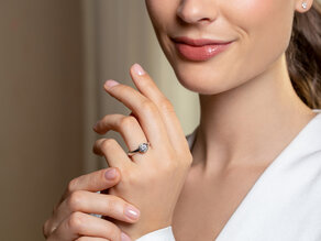 Engagement ring Eternal in 9K white gold with diamond 1.00ct H/SI