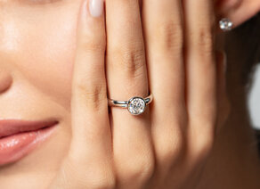 Engagement ring Eternal in 9K white gold with diamond 1.00ct H/SI