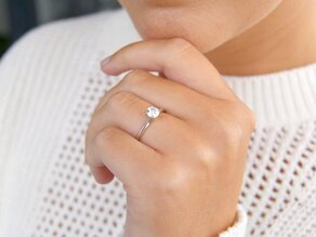 Engagement ring Heaven 4 in platinum 950/- with lab-grown diamond 0.50ct E/VS