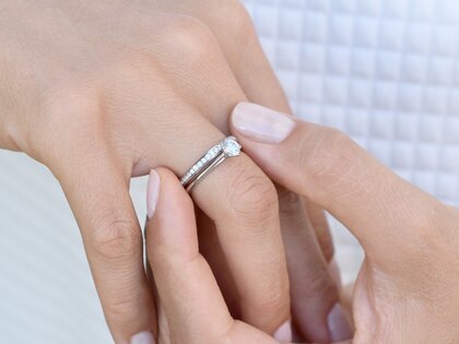 Engagement ring Heaven 6 in 9K white gold with lab-grown diamond 0.75ct E/VS