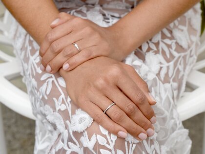 Engagement ring Love in 14K white gold with diamond 0.07ct G/SI
