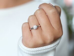 Engagement ring Madison in 9K white gold with diamond 1.00ct H/SI