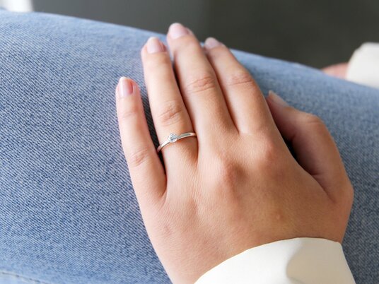 Engagement ring Madison