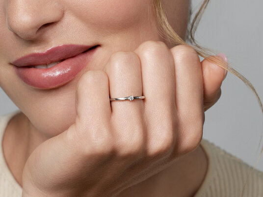 Engagement ring Melody in silver 925/- with diamond 0.07ct G/SI