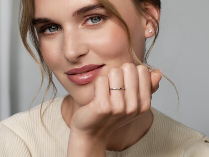 Engagement ring Melody in 14K yellow gold with diamond 0.07ct H/SI