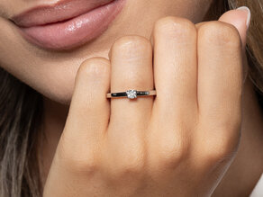 Engagement ring Modern Petite in yellow gold
