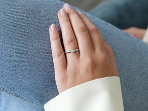 Engagement ring Modern in platinum