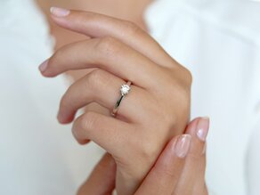 Engagement ring Modern in 14K white gold with diamond 0.50ct H/SI