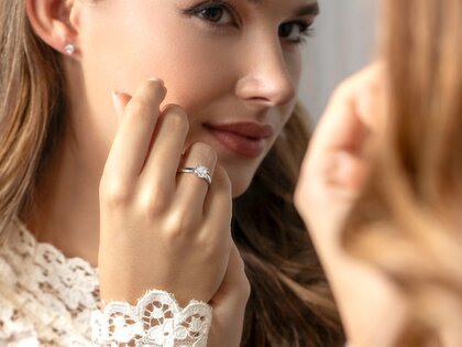 Engagement ring Pure in 14K white gold with diamond 2.50ct G/VS
