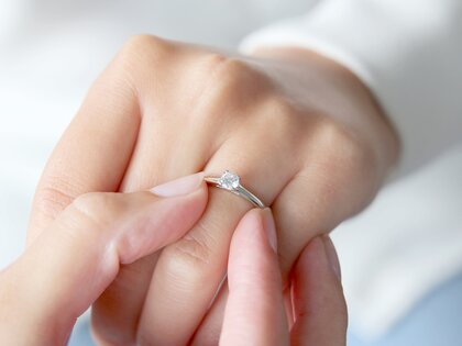 Engagement ring Romance in 9K white gold with diamond 0.25ct H/SI