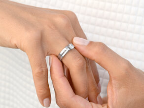 Engagement ring Romance in 14K white gold with diamond 0.40ct H/SI
