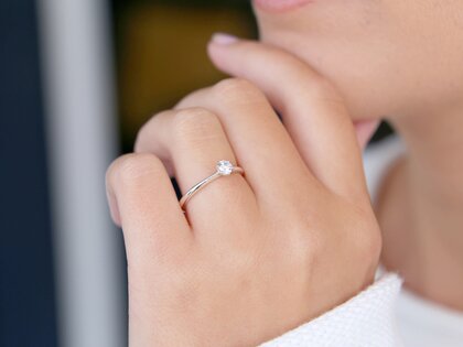 Engagement ring Spirit in 18K white gold with diamond 0.25ct H/SI