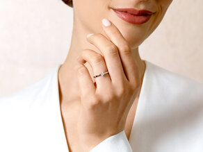 Engagement ring Surprise in silver 925/- with lab-grown diamond 0.15ct E/VS