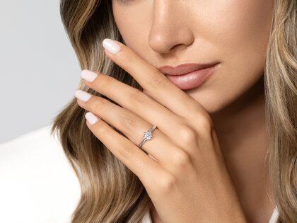 Engagement ring The One in 18K yellow gold with diamond 0.60ct G/IF