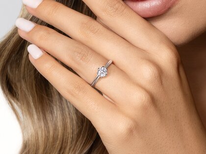 Engagement ring The One in 18K yellow gold with diamond 0.60ct G/IF