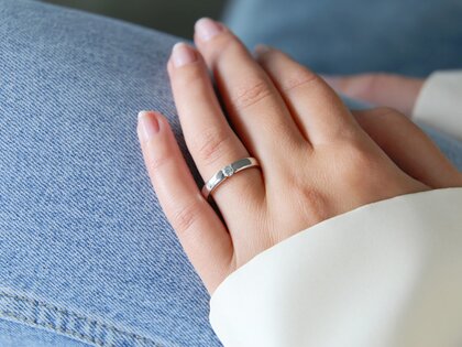 Engagement ring Destiny in 14K white gold with diamond 0.15ct H/SI