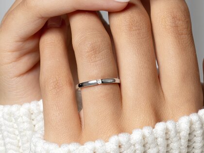 Engagement ring Infinity Petite in 14K yellow gold with diamond 0.03ct