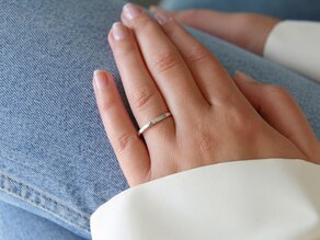 Engagement ring Infinity Petite in 14K white gold with diamond 0.03ct G/SI
