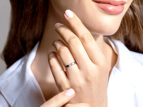 Engagement ring Infinity Petite in rose gold