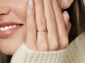 Engagement ring Infinity in 18K white gold with diamond 0.05ct G/VS