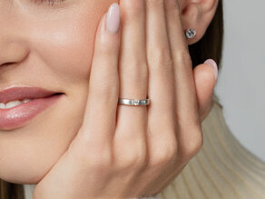 Engagement ring Infinity in 14K yellow gold with diamond 0.10ct H/SI